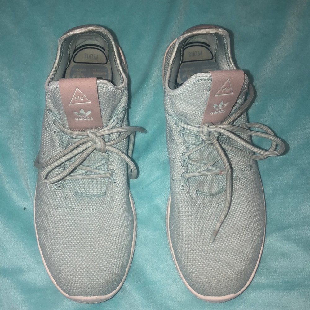 Pharrell Williams x Adidas Sneakers